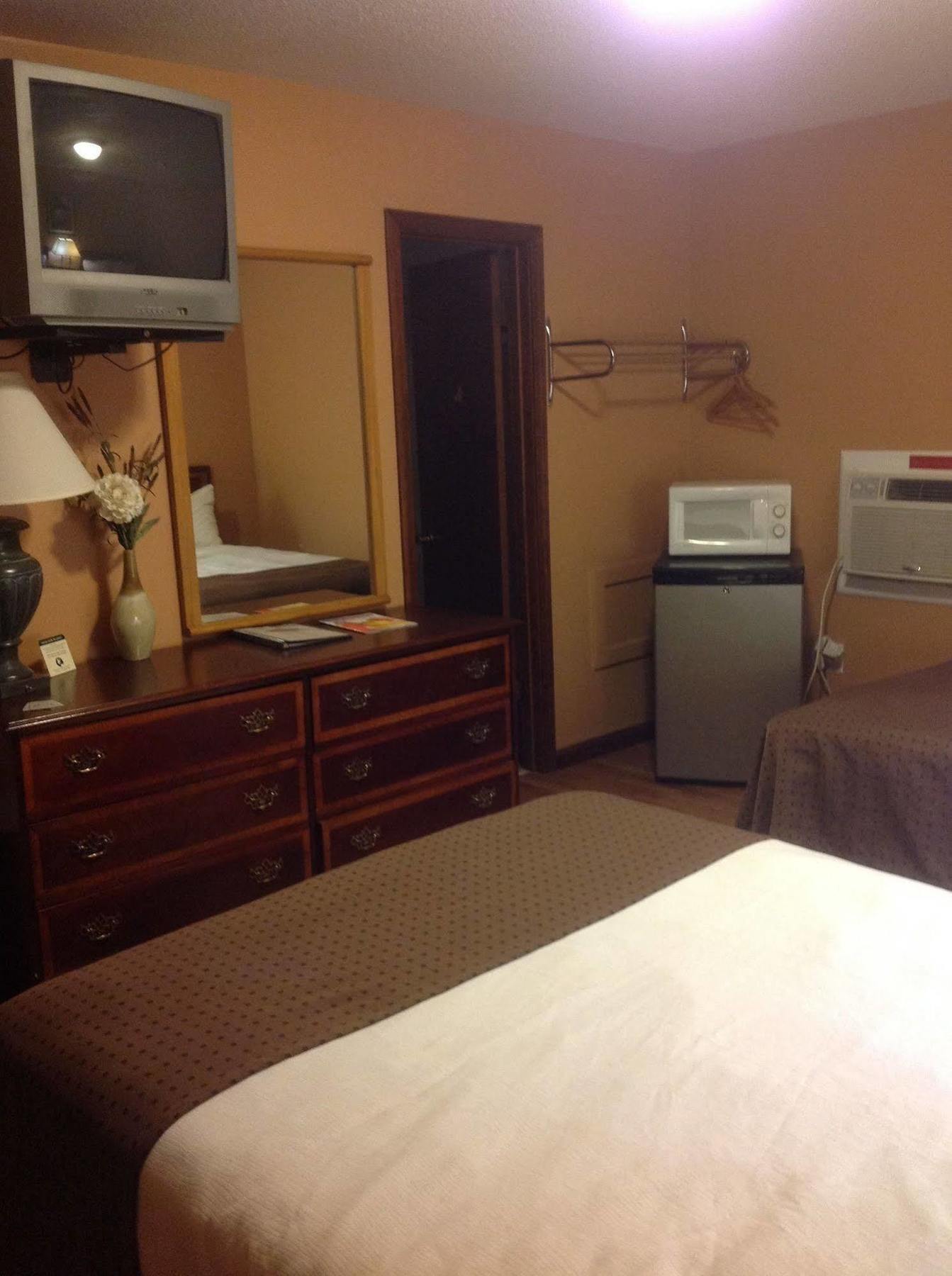 L'Acadie Inn & Rv Park Eunice Eksteriør bilde